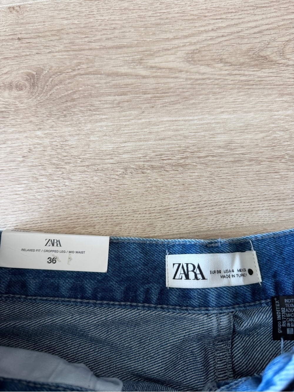 Zara Relaxed Wide-Leg Jeans - Picture 2 of 8